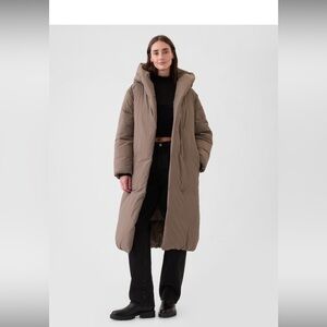 Gap big puff coat nwt